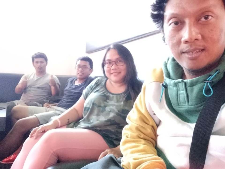 photo of mariza and 42 Interactive executives